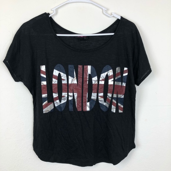 Ultra Flirt Tops - ✨3/$15 SALE, London Flowy Short Sleeve Top✨